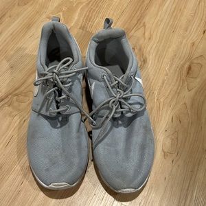 Nike Roshe One Wolf Grey